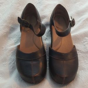 Brown Bjorndal Mary Janes